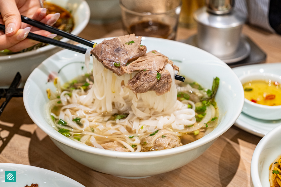 4 Beef Combo Noodle Soup