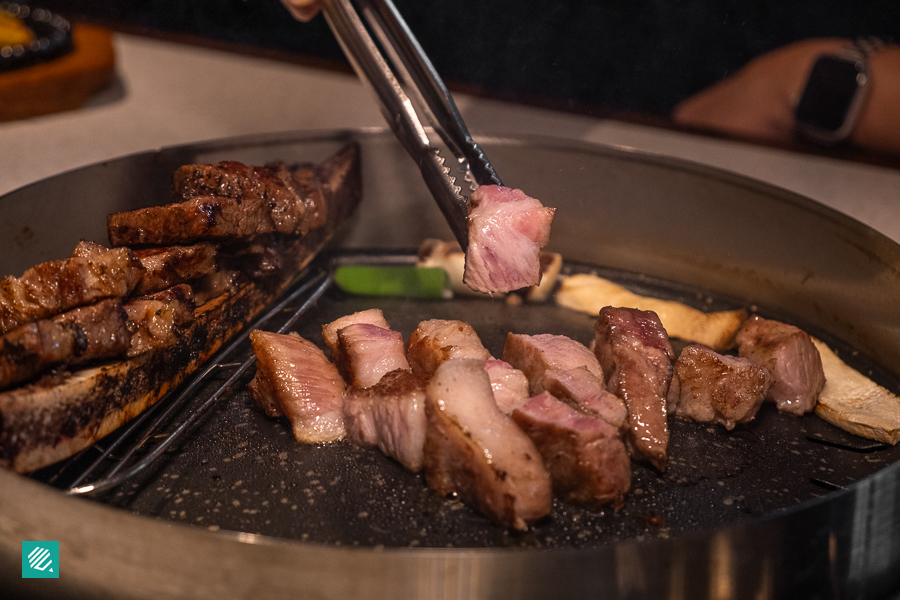 Aged pork collar, Moksal, at Keum Eun Don Hillview