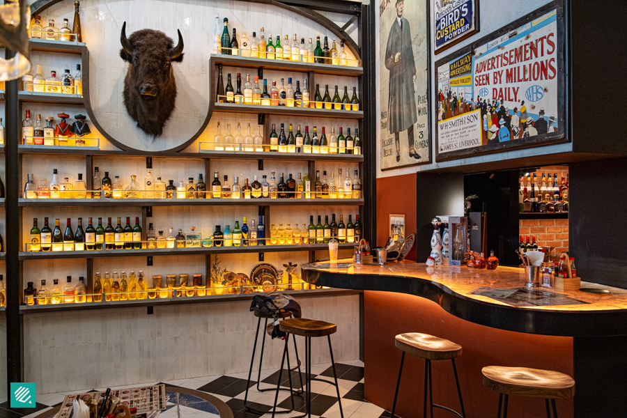 rodeo table interior