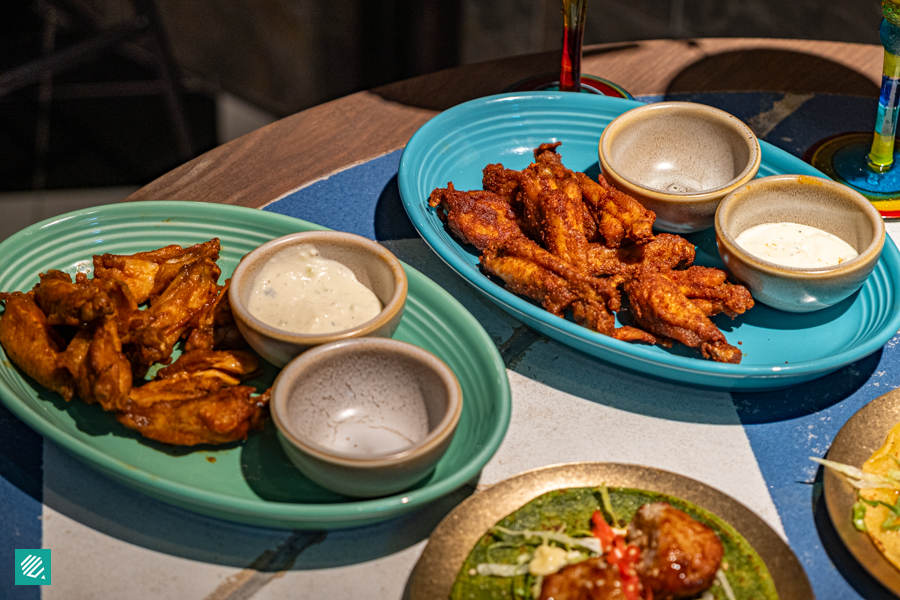rodeo table baby buffalo chicken wings 