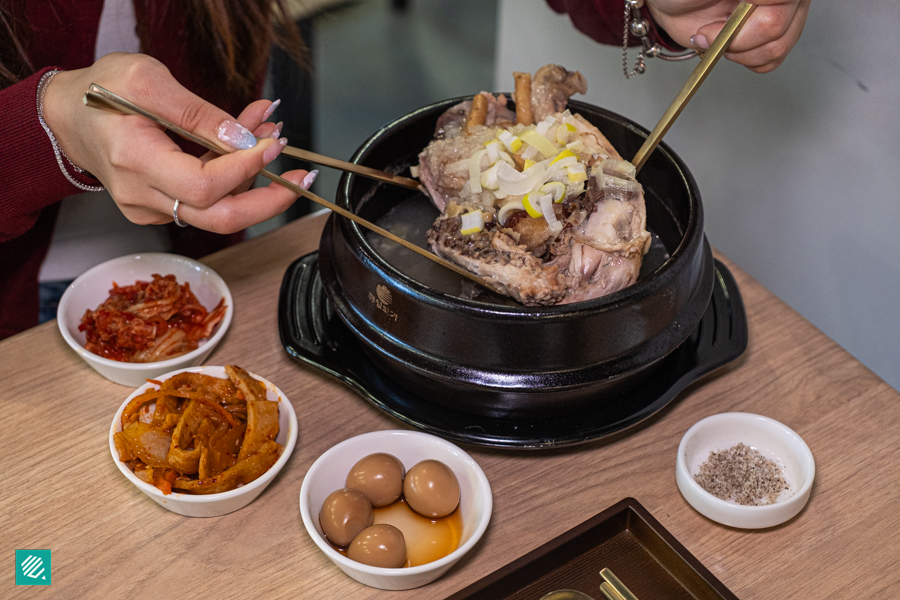 Authentic Ginseng Chicken Soup Set