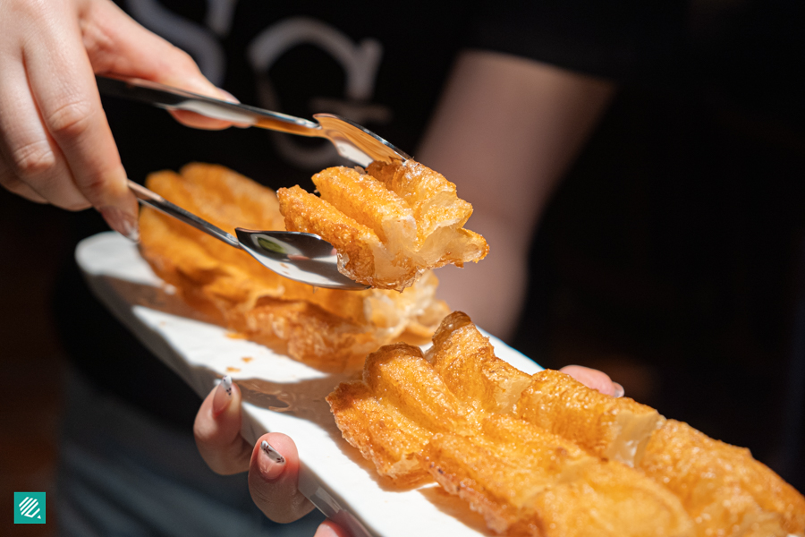 You Tiao for the Xiamen Satay Seafood Pot