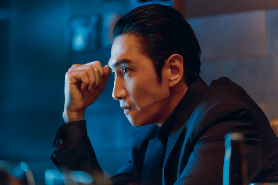 Lee Kwangsoo as Park Hocheol in K-drama Gold Land