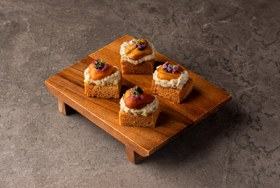 Crab Brioche with Uni 