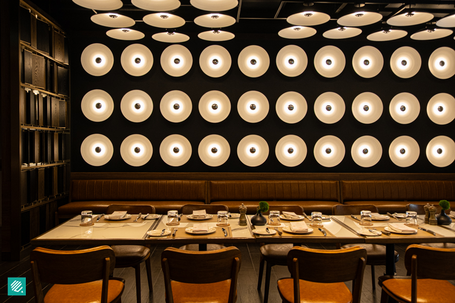 DECKLES Smokehouse in voco Bangkok Surawong