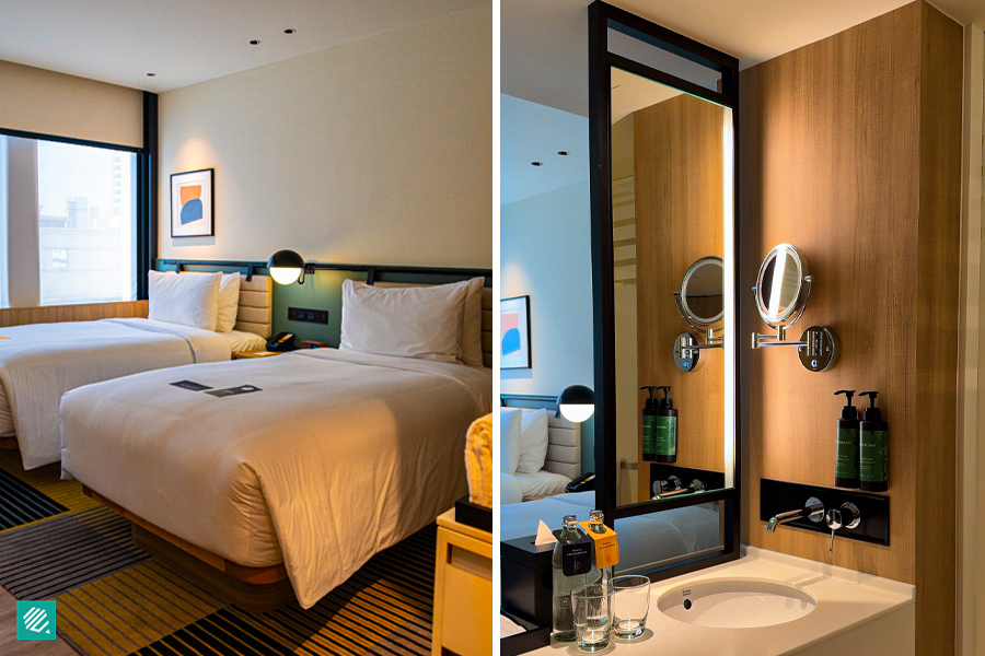 Deluxe room at voco Bangkok Surawong