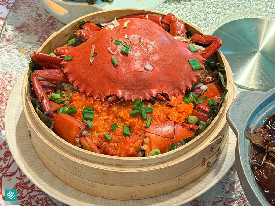 Fujian-Style Steamed Mud Crab with Glutinous Rice
