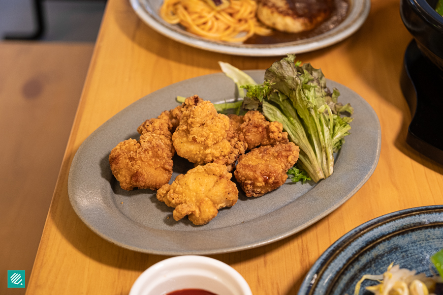 Five pieces of karaage with ketchup at Yamamoto's Hamburg